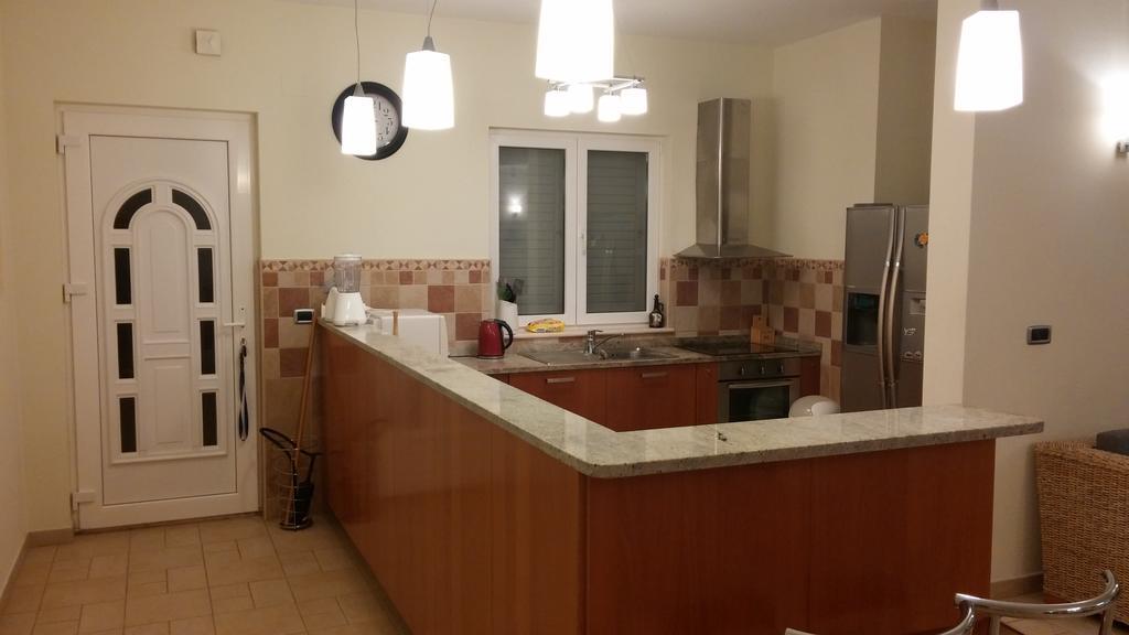 Apartments On Gorana Pavlova 24 Sutivan Luaran gambar